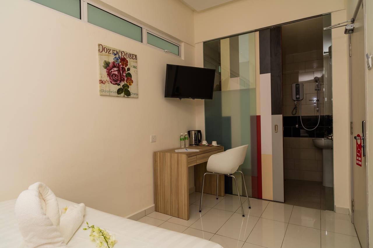 Hotel Uptown Subang Airport à Shah Alam Extérieur photo