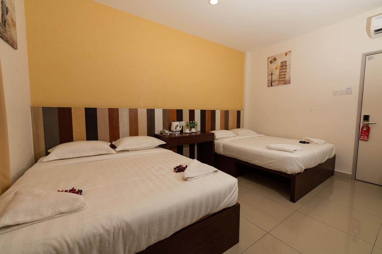 Hotel Uptown Subang Airport à Shah Alam Extérieur photo