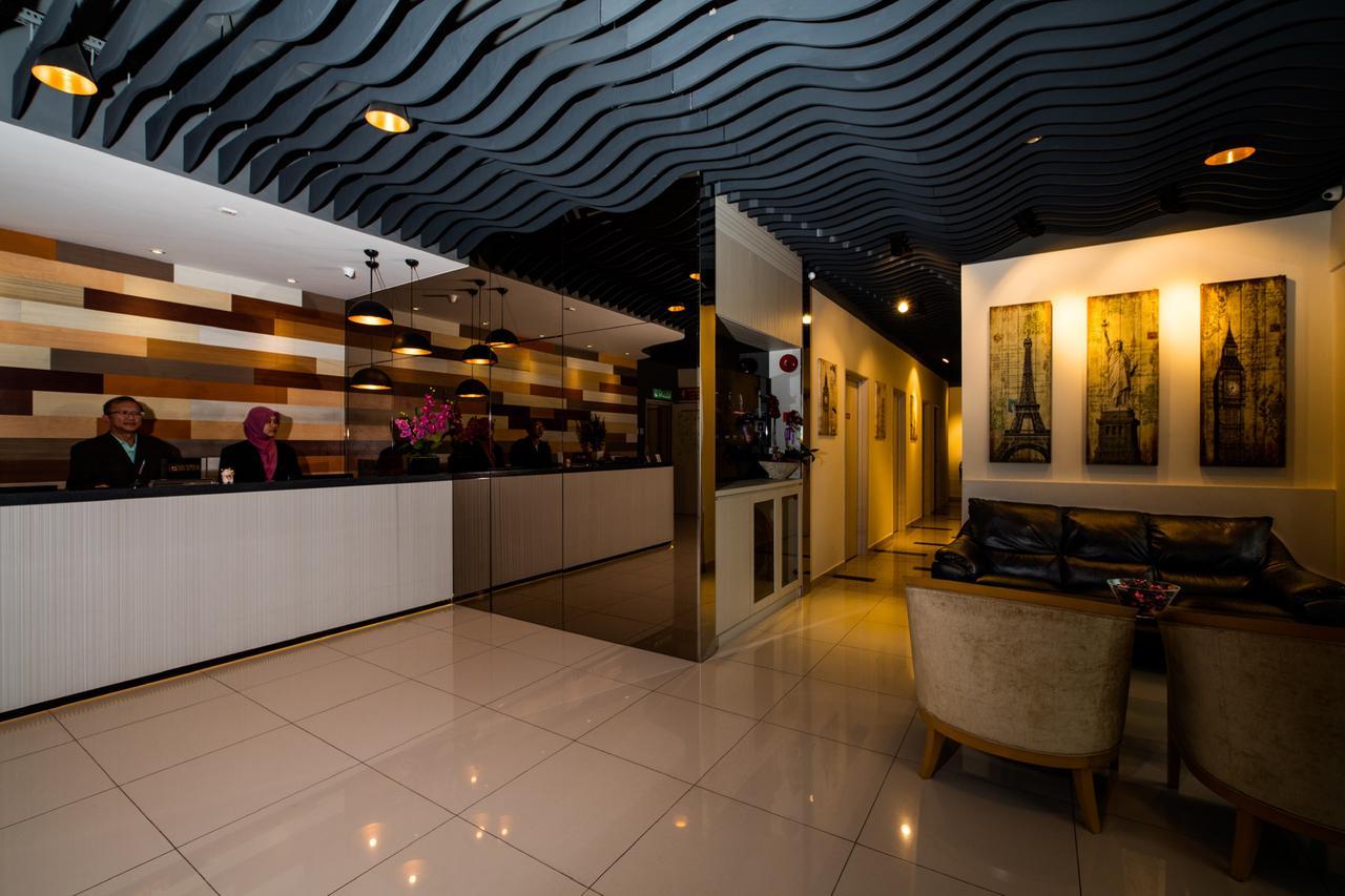 Hotel Uptown Subang Airport à Shah Alam Extérieur photo