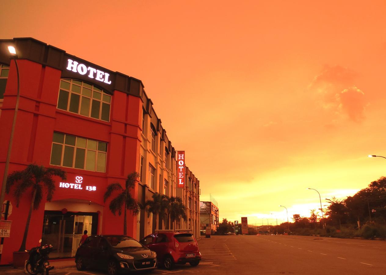 Hotel Uptown Subang Airport à Shah Alam Extérieur photo